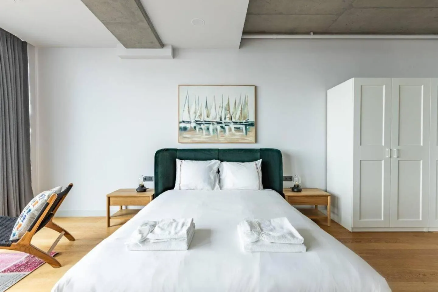 Gorgeous 4Bd2Bath Bright Airy Penthouse! #355 Villa Istanbul